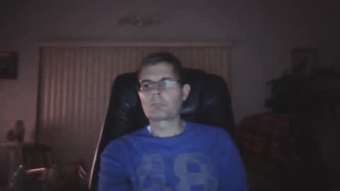 hunkmasclefad458 online show from November 17, 5:13 am