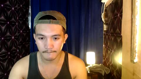 hunkylloyd online show from December 9, 5:51 am