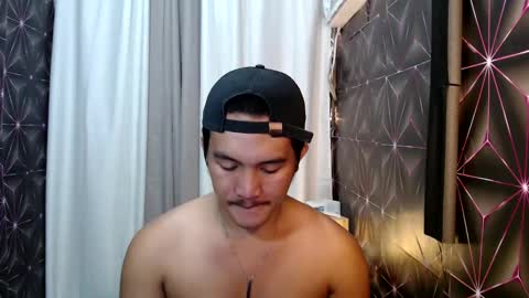 hunkylloyd online show from February 7, 7:17 pm