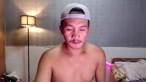 hunkylloyd online show from February 21, 1:28 am