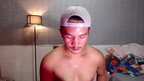 hunkylloyd online show from February 23, 10:34 am