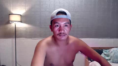 hunkylloyd online show from March 30, 3:18 am