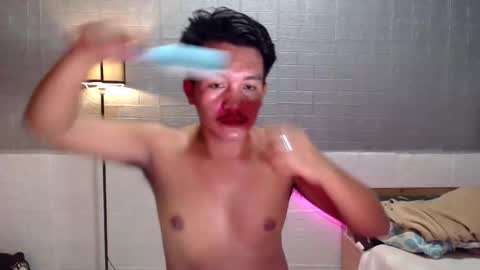 hunkylloyd online show from April 2, 6:22 am