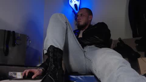  I AM NOT A DIRECTOR I AM THE BOSS            KINGDADDYSIRSTR8ALPHAMASTER online show from March 17, 3:37 pm