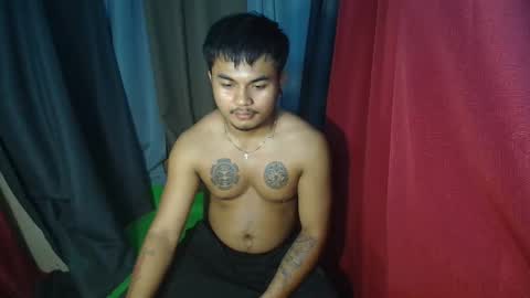 hunkyzeus online show from February 11, 3:28 pm