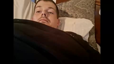 huntdog1221 online show from May 29, 12:08 am