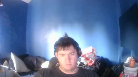hunter_lust97 online show from May 15, 6:15 pm