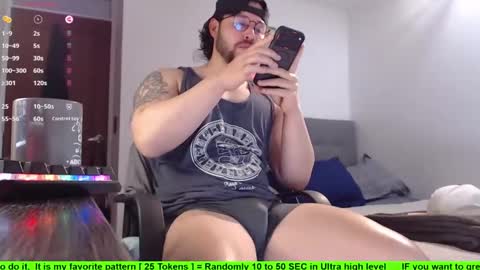 Snapshot of hunter_of_mn chatting on November 23, 2:17 pm online show from November 23, 2:17 pm