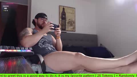 Snapshot of hunter_of_mn chatting on January 16, 11:31 pm online show from January 16, 11:31 pm