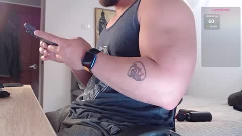 Snapshot of hunter_of_mn chatting on July 1, 11:01 am online show from July 1, 11:01 am