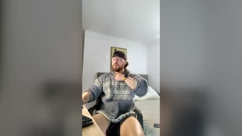 Snapshot of hunter_of_mn chatting on July 3, 11:05 am online show from July 3, 11:05 am