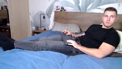 Snapshot of hunterbridges chatting on January 23, 5:31 pm Hunter Bridges online show from January 23, 5:31 pm