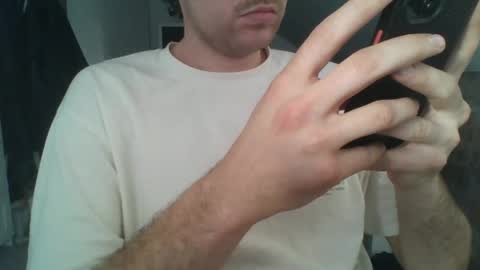 Snapshot of hunting_007 chatting on February 18, 3:21 pm hunting_007 online show from February 18, 3:21 pm