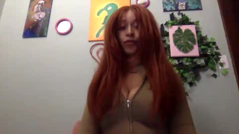 Snapshot of hunyybunz chatting on January 19, 10:49 pm Goddess Hunyy online show from January 19, 10:49 pm