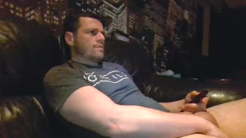 Snapshot of hurley7890 chatting on April 8, 2:55 am hurley7890 online show from April 8, 2:55 am
