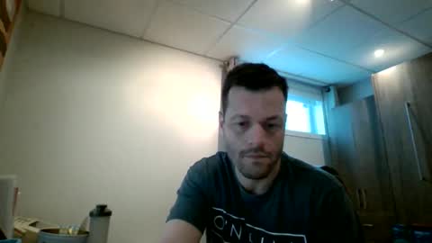 Snapshot of hurley7890 chatting on April 8, 3:01 pm hurley7890 online show from April 8, 3:01 pm