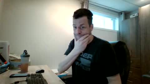 Snapshot of hurley7890 chatting on April 13, 2:00 pm hurley7890 online show from April 13, 2:00 pm