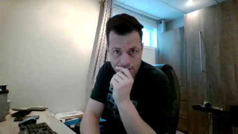 Snapshot of hurley7890 chatting on April 23, 1:57 pm hurley7890 online show from April 23, 1:57 pm