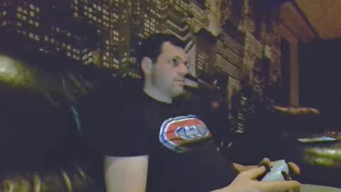 Snapshot of hurley7890 chatting on April 25, 2:47 am hurley7890 online show from April 25, 2:47 am