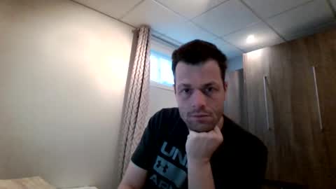Snapshot of hurley7890 chatting on April 27, 12:58 pm hurley7890 online show from April 27, 12:58 pm