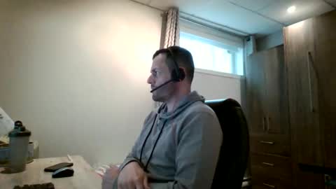 Snapshot of hurley7890 chatting on May 20, 2:23 pm hurley7890 online show from May 20, 2:23 pm
