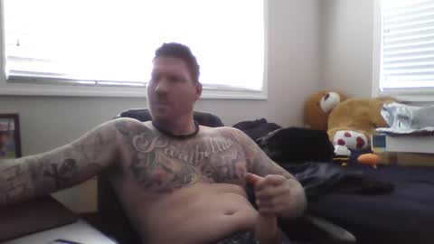 Snapshot of hurricanerodzilla chatting on December 7, 6:59 pm hurricanerodzilla online show from December 7, 6:59 pm