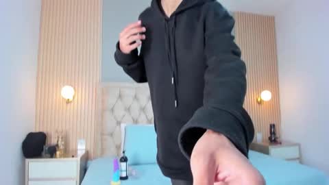 Snapshot of hxxyro chatting on March 28, 1:33 pm hxxyro online show from March 28, 1:33 pm