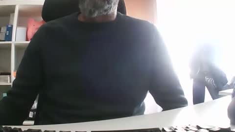 Hyperpau online show from December 22, 2:47 pm