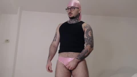 Snapshot of hypersyren chatting on January 13, 10:15 pm hypersyren online show from January 13, 10:15 pm