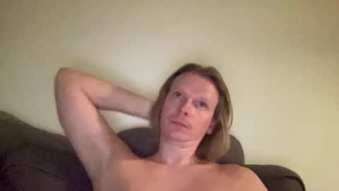 hypnotised85 online show from November 1, 12:07 pm