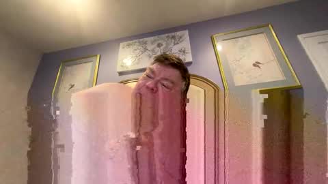 Snapshot of hypnotizing4u chatting on December 31, 1:30 pm hypnotizing4u online show from December 31, 1:30 pm