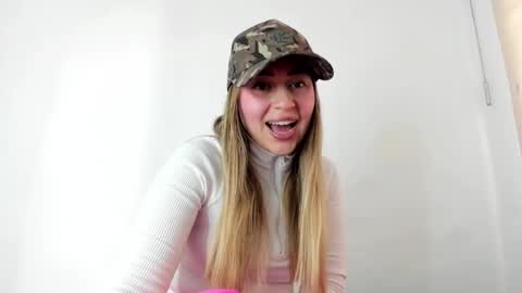 Hyun Joo online show from September 19, 6:52 pm