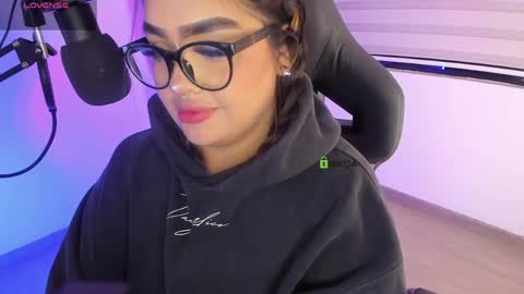 Ari online show from April 7, 2:23 am