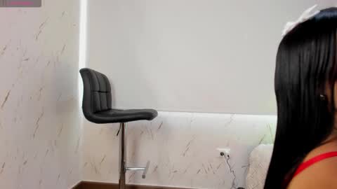 Tell Me Hanna  online show from January 7, 7:49 pm