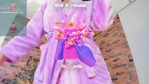 Lucy online show from December 23, 8:11 am