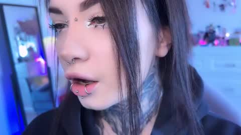 Snapshot of i_died_again chatting on February 1, 9:08 am Asya online show from February 1, 9:08 am