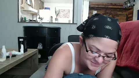 Snapshot of i_fetishize_u chatting on January 30, 7:26 pm ShortStuff online show from January 30, 7:26 pm