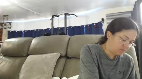 Snapshot of i_fetishize_u chatting on February 9, 4:22 pm ShortStuff online show from February 9, 4:22 pm