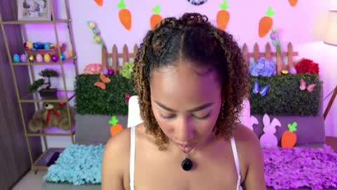 Snapshot of i_lulu chatting on March 27, 4:29 pm Lul online show from March 27, 4:29 pm