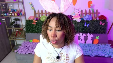 Snapshot of i_lulu chatting on April 2, 11:57 pm Lul online show from April 2, 11:57 pm