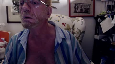ImYourBitch online show from September 16, 5:19 am