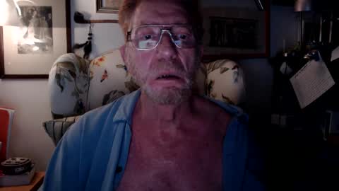 ImYourBitch online show from September 17, 7:32 am