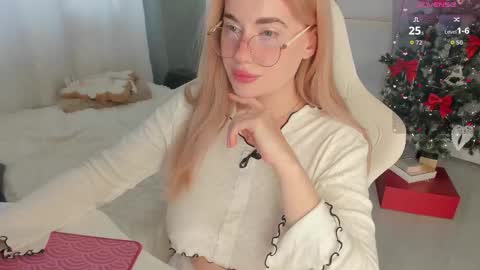 Snapshot of i_want_you_eva chatting on December 23, 10:57 am HiI am EvaPVT is open online show from December 23, 10:57 am