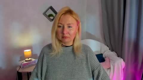 Snapshot of i_will_wake_u_up chatting on April 28, 4:28 am Samanta online show from April 28, 4:28 am