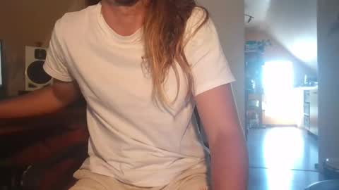 iam4sale online show from February 14, 9:17 am