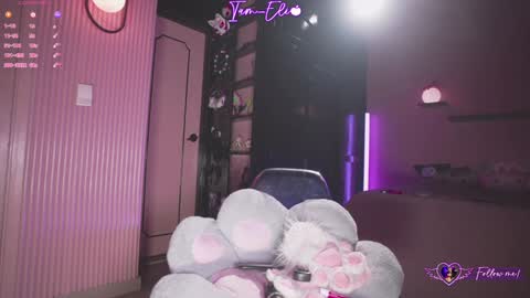       online show from November 10, 1:15 am