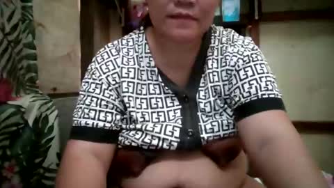 Snapshot of iam_jana chatting on February 4, 6:52 am iam_jana online show from February 4, 6:52 am