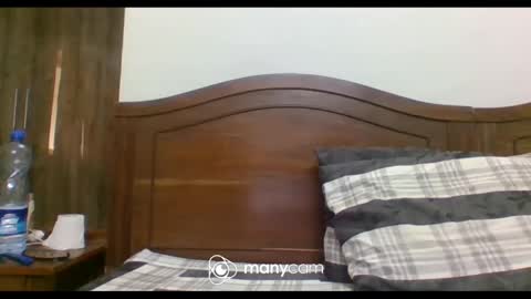 Snapshot of iam_jp084 chatting on January 12, 8:36 am JP online show from January 12, 8:36 am