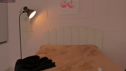 Milly online show from May 13, 3:26 am
