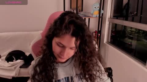 On instagram Imm  NikkiHelp me reach 100 likes online show from February 19, 3:57 am